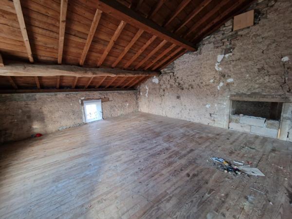 Maison à vendre 4 pièces proche EPINAL (88) avec partie dépendances et terrain de 532 m2