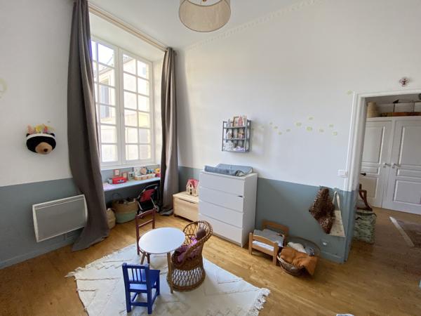 Appartement de charme T4 avec terrasse - hypercentre - calme absolu