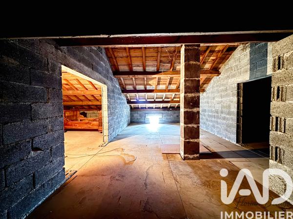 Maison à vendre 9 pièces 227 m² Saint-Jean-de-Gonville