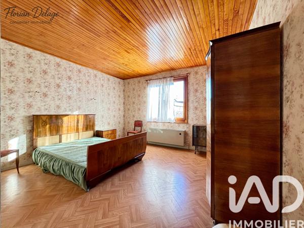 Maison à vendre 9 pièces 227 m² Saint-Jean-de-Gonville