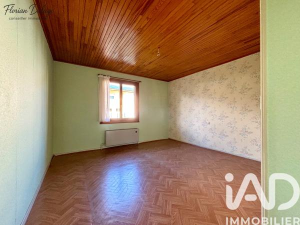 Maison à vendre 9 pièces 227 m² Saint-Jean-de-Gonville