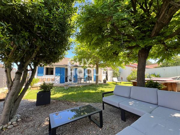 Maison à vendre à Meyzieu - 5 pièces, 3 chambres