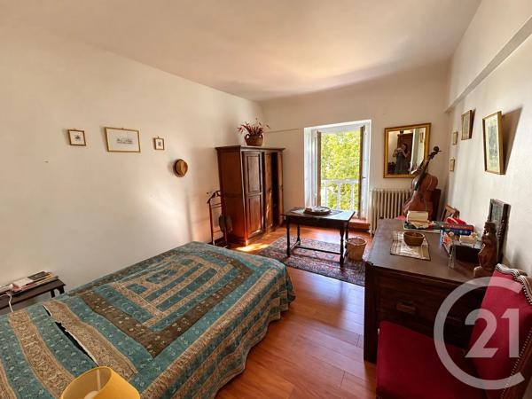 Maison à vendre  9 pièces - 306 m 2   PAU  - 64