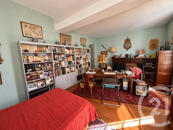 Maison à vendre  9 pièces - 306 m 2   PAU  - 64