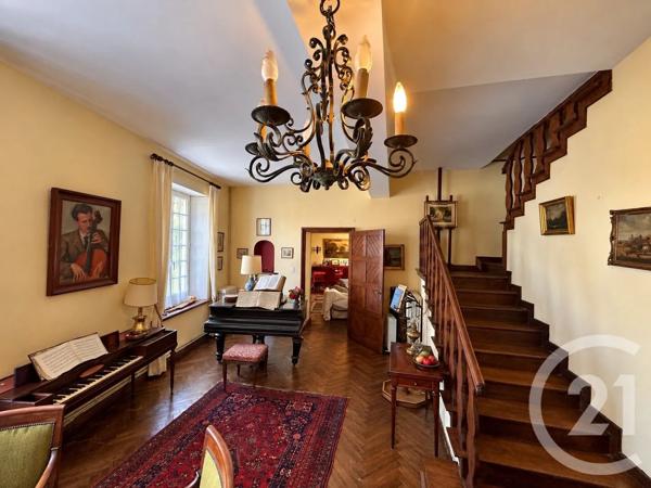 Maison à vendre  9 pièces - 306 m 2   PAU  - 64