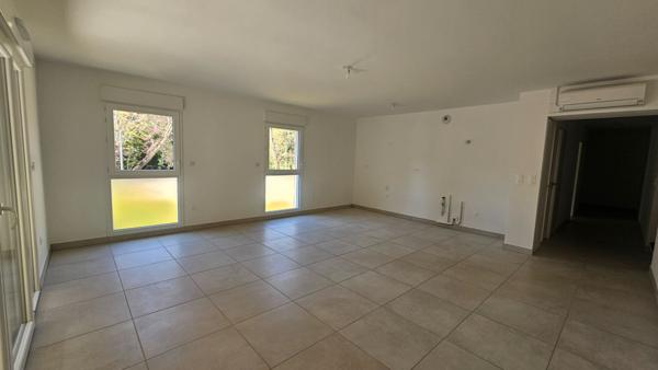 Appartement Nimes 4 pièces 96.70m2