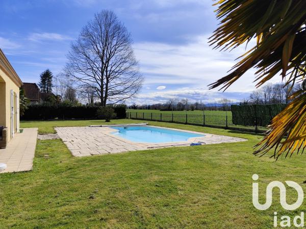 Maison 5 pièces de 135 m² à Sendets (64320)