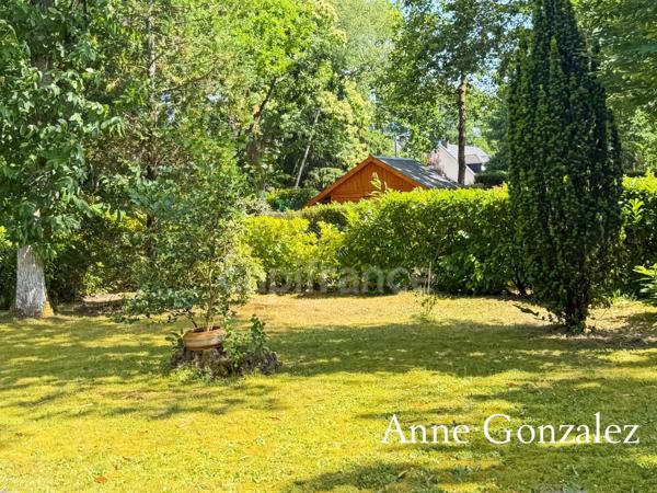 ORLEANS à l'Orée de Sologne, à vendre belle maison familiale avec jardin clos et arboré sans vis à vis et garage attenant