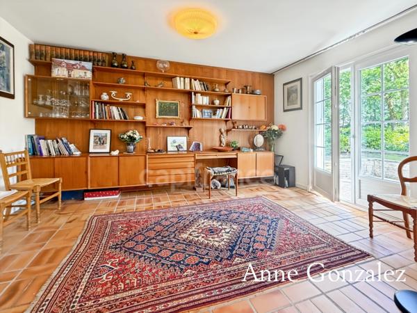 ORLEANS à l'Orée de Sologne, à vendre belle maison familiale avec jardin clos et arboré sans vis à vis et garage attenant