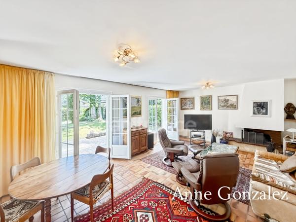ORLEANS à l'Orée de Sologne, à vendre belle maison familiale avec jardin clos et arboré sans vis à vis et garage attenant