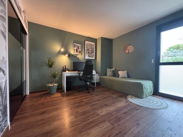 BALARUC-LES-BAINS (34), A VENDRE MAISON P4 DE 107 m2, TERRAIN 262m2, PISCINE, VUE SUR L'ETANG DE THAU