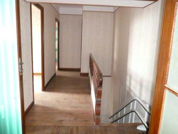 ⚜ BURIE (17) A Vendre CORPS de FERME et Ses Nombreuses Dépendances ⚜