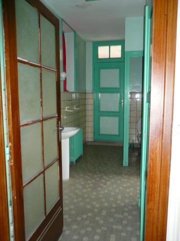 ⚜ BURIE (17) A Vendre CORPS de FERME et Ses Nombreuses Dépendances ⚜