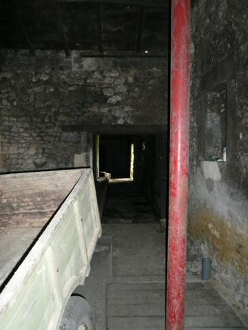 ⚜ BURIE (17) A Vendre CORPS de FERME et Ses Nombreuses Dépendances ⚜