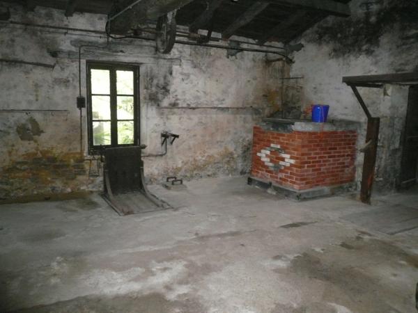 ⚜ BURIE (17) A Vendre CORPS de FERME et Ses Nombreuses Dépendances ⚜