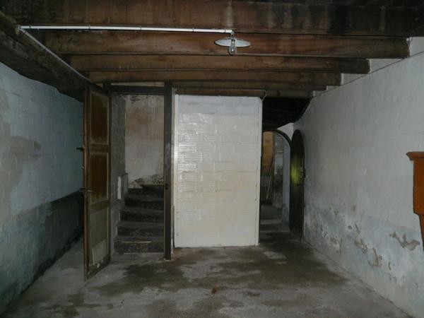 ⚜ BURIE (17) A Vendre CORPS de FERME et Ses Nombreuses Dépendances ⚜