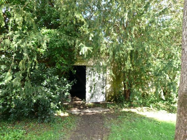 ⚜ BURIE (17) A Vendre CORPS de FERME et Ses Nombreuses Dépendances ⚜