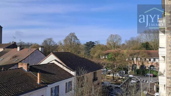 Appartement
         3 pièces
        - 112 m² 199 000 € *