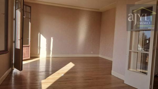 Appartement
         3 pièces
        - 112 m² 199 000 € *