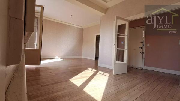 Appartement
         3 pièces
        - 112 m² 199 000 € *