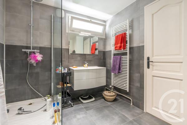 Appartement F5 à vendre  5 pièces - 112,39 m2 VILLIERS SUR MARNE - 94