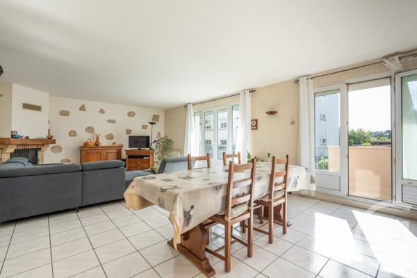 Appartement F5 à vendre  5 pièces - 112,39 m2 VILLIERS SUR MARNE - 94