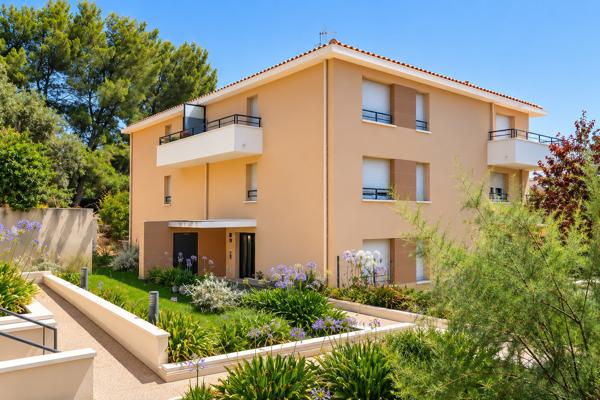 Superbe T3 au dernier étage avec terrasse - MARSEILLE 11ème 315 000 €