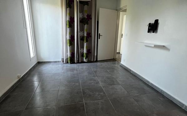 Maison à louer    5 pièces •  Kourou