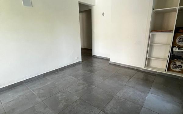 Maison à louer    5 pièces •  Kourou