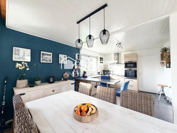 Maison d'architecte avec 3 chambres et bureau