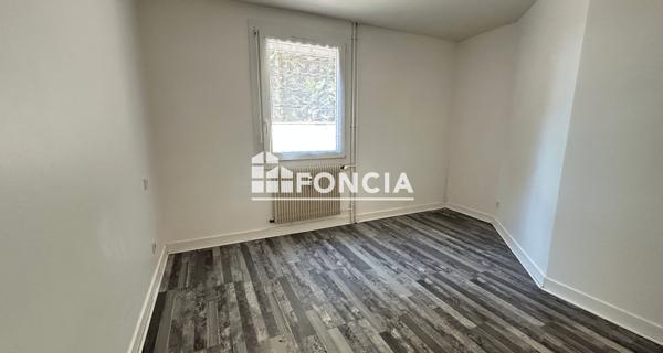 À vendre Appartement 3 pièces 70 m² - Lèves 28300