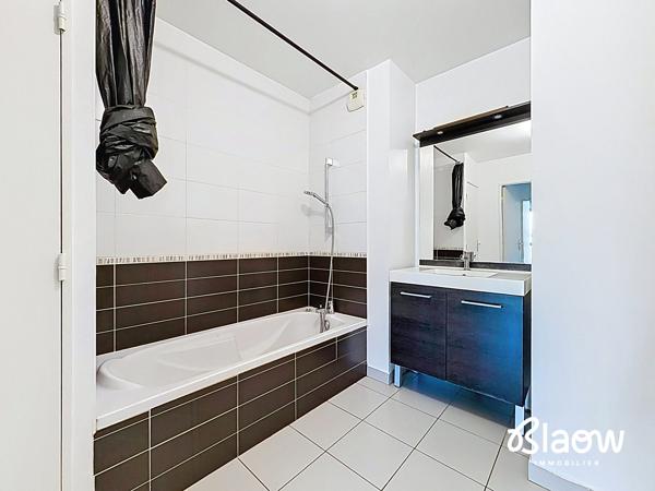 Décines-Charpieu – T4 88,40 m² – Balcon 10 m² – Résidence récente – 299 000 €