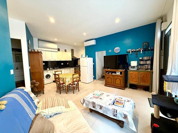 MEZE CENTRE Appartement T3 rénové de 51m2 en rdc