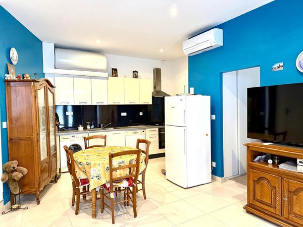 MEZE CENTRE Appartement T3 rénové de 51m2 en rdc