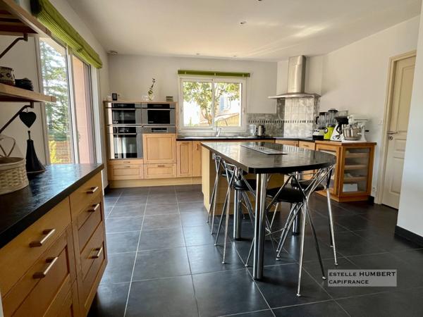 Maison à vendre 6 chambres, 223m2