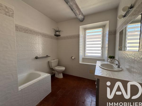 Maison à vendre 8 pièces 160 m² Saint-Saturnin-lès-Avignon