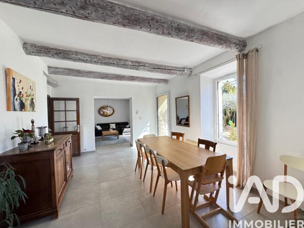 Maison à vendre 8 pièces 160 m² Saint-Saturnin-lès-Avignon