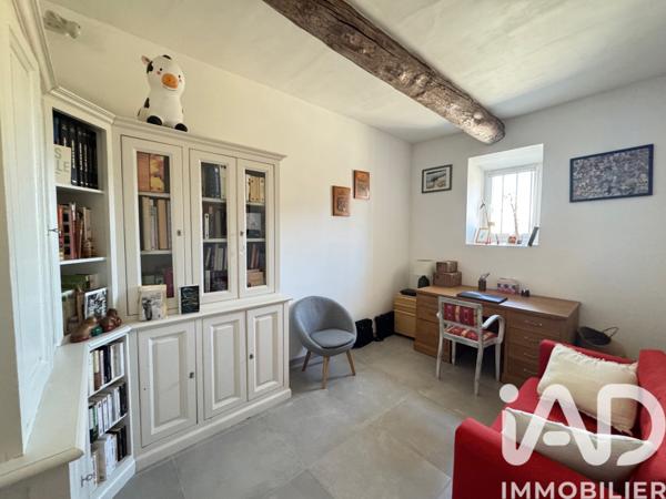 Maison à vendre 8 pièces 160 m² Saint-Saturnin-lès-Avignon