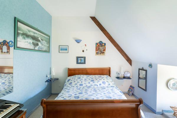 Chaumière de charme avec piscine chauffée et dépendances en campagne de Pluvigner