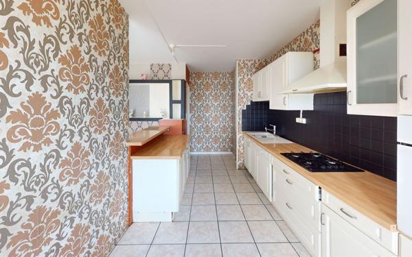 Appartement à vendre    4 pièces • 76,12 m2 Saint-Étienne