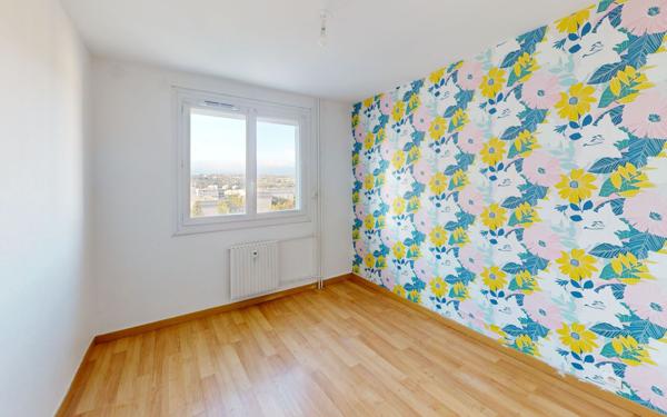 Appartement à vendre    4 pièces • 76,12 m2 Saint-Étienne