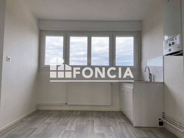 Location Appartement 4 pièces 67.06 m² - LES CHEVREFEUILLES Gien 45500