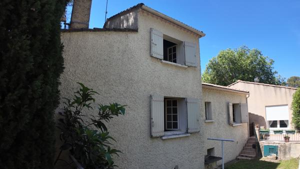 Maison
         5 pièces
        - 130 m² 350 000 € *