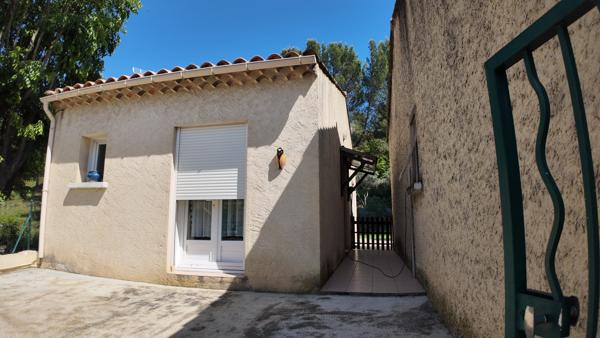 Maison
         5 pièces
        - 130 m² 350 000 € *