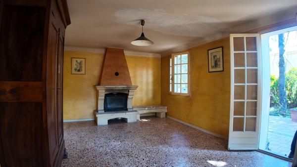 Maison
         5 pièces
        - 130 m² 350 000 € *