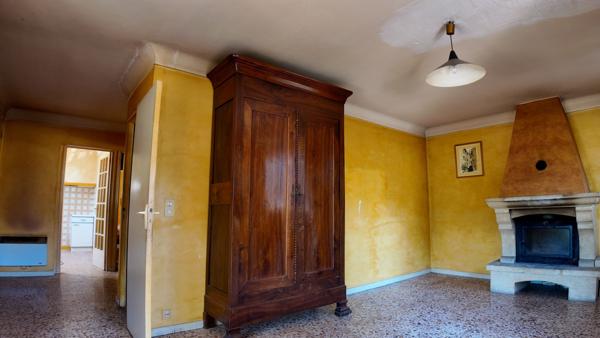 Maison
         5 pièces
        - 130 m² 350 000 € *