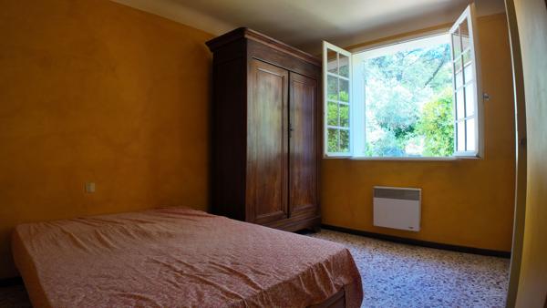 Maison
         5 pièces
        - 130 m² 350 000 € *
