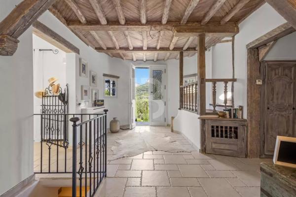 En exclusivité — Propriété d’exception en pierre, vue panoramique, Le Rouret