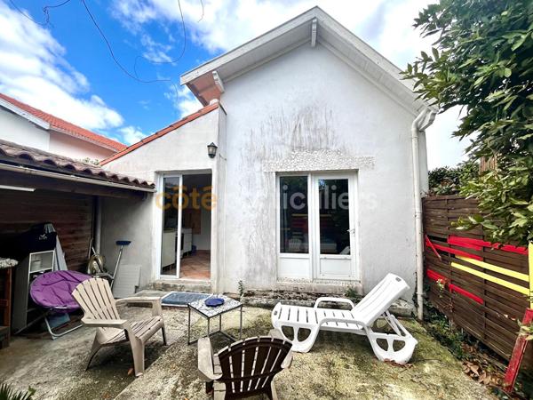Vente
                Maison53,881 m² - 3 Pièces -
                    ROYAN (17200)