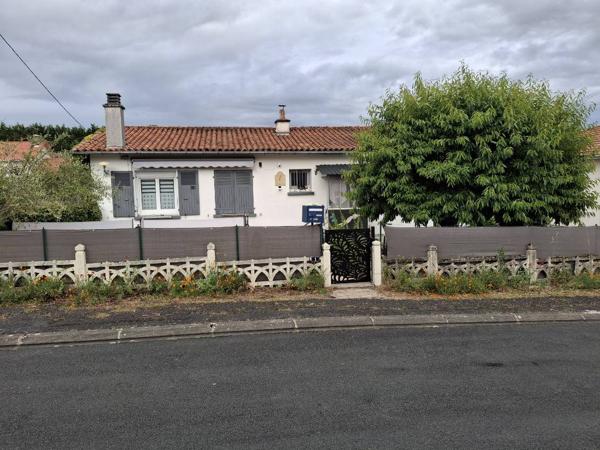Vente de la nue-propriété d'une jolie maison à CIVRAY (86)
